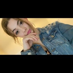 Meet your Posher, Olivia